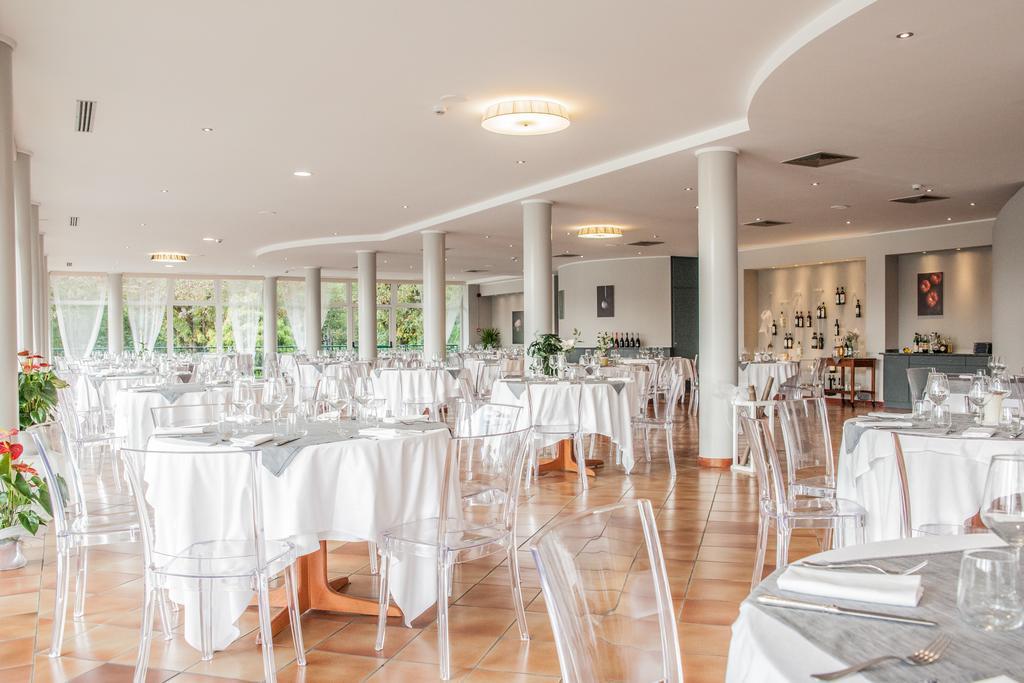 Roero Park Hotel Sommariva Perno Buitenkant foto